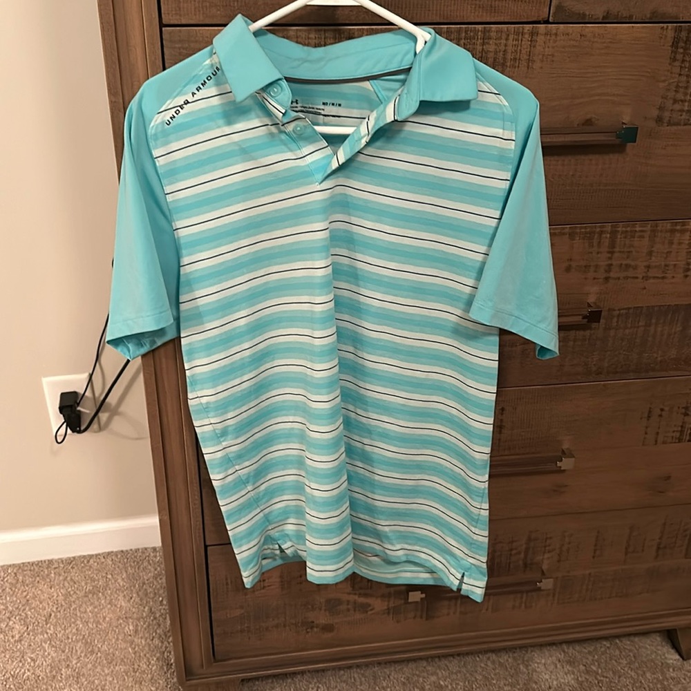 Men’s size medium Under Armour golf polo